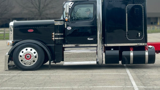 Cab and sleeper panels for 589 vert exhaust