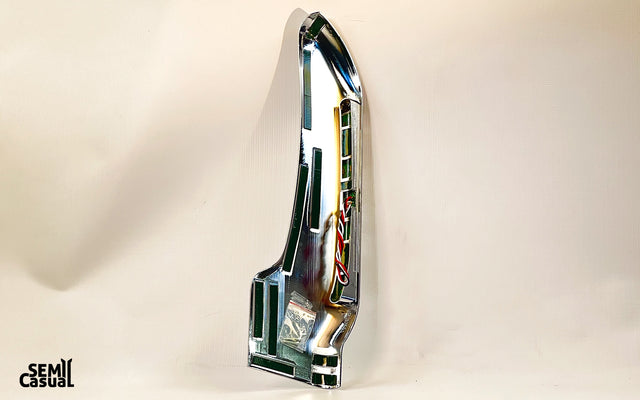 United Pacific 14 Amber LED Chrome Front Fender Cover – Passenger Side