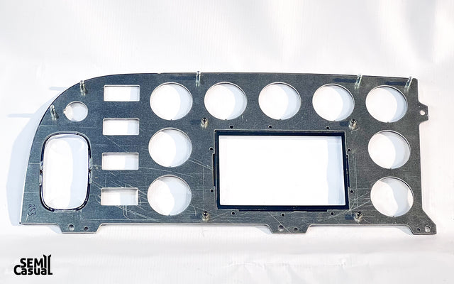 389 Dash Kit (SmartNav) Pre-VMUX, Patterned Stainless Steel Surface