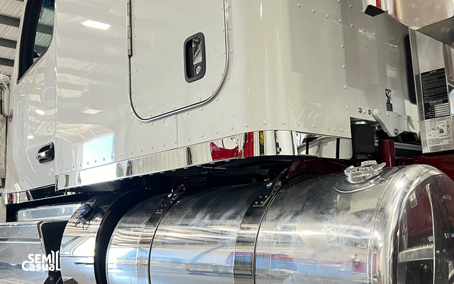 3' 589 44' Cab/Sleeper Panels