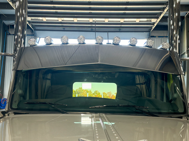 Visor, Blind Mount Reverse Bowtie 18×12 Visor for 589