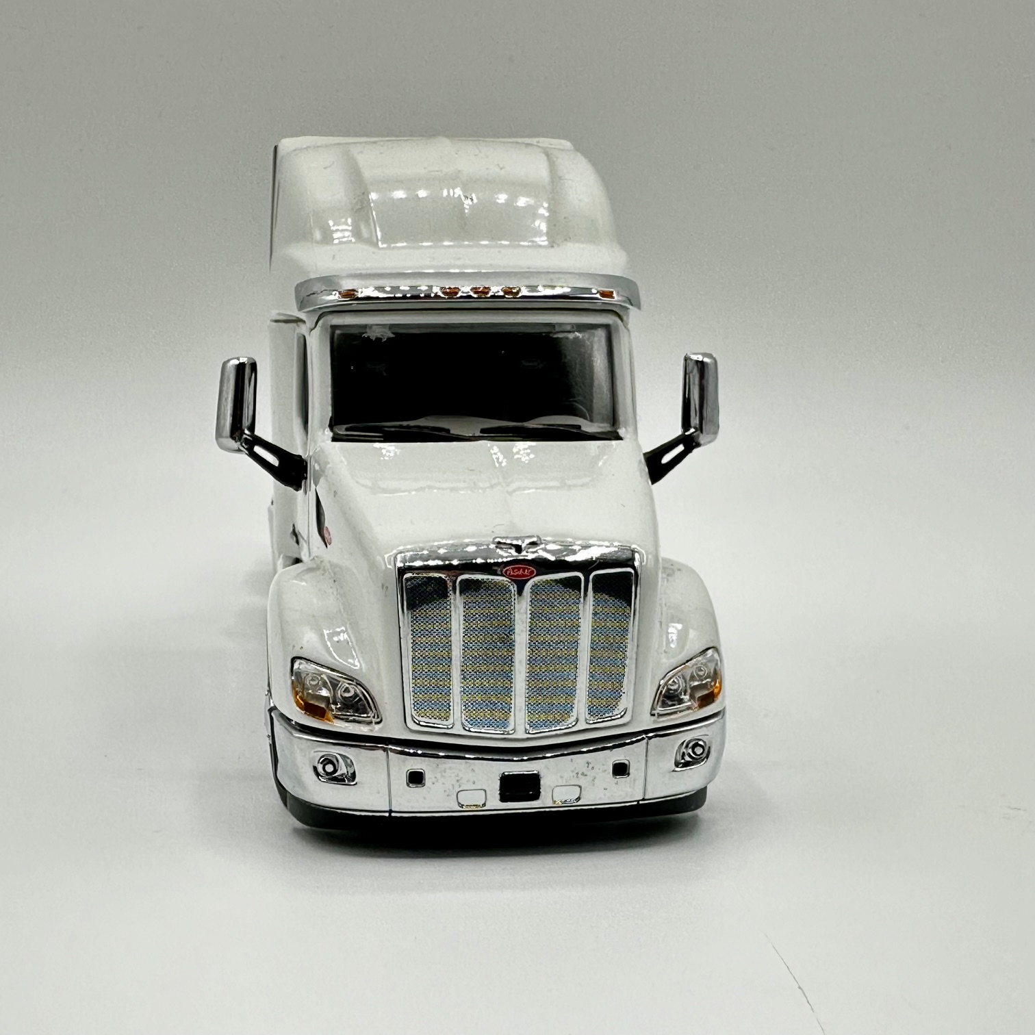 PB 579 ULTRALOFT TOY WHT 1:50 - image 2 of 4